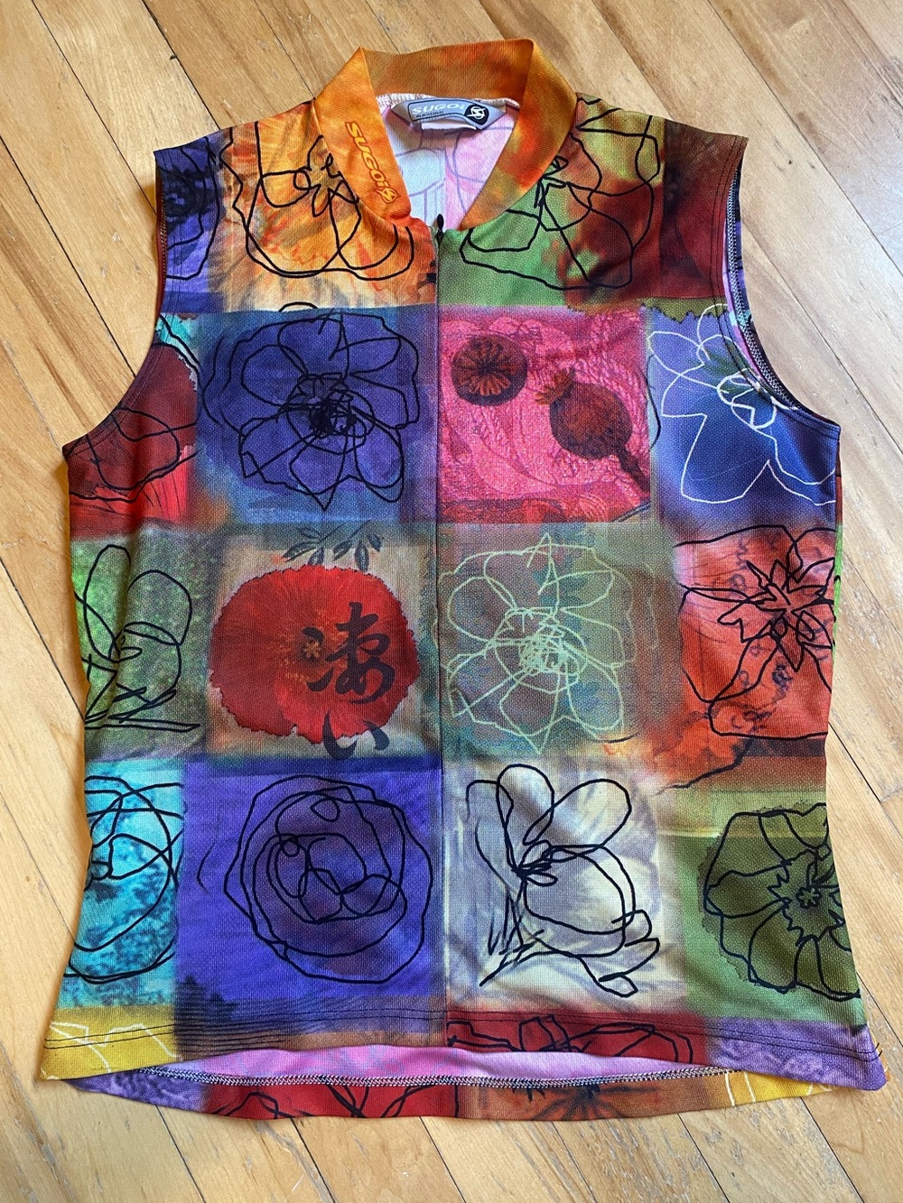 Sugoi Biking Vest Shirt Colourful Retro 3 Back Pockets Size M Quarter Zip